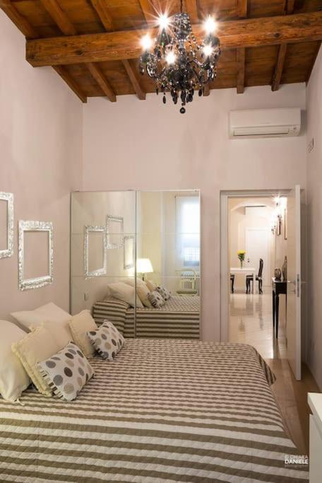 Appartamento Romana ฟลอเรนซ์ ภายนอก รูปภาพ